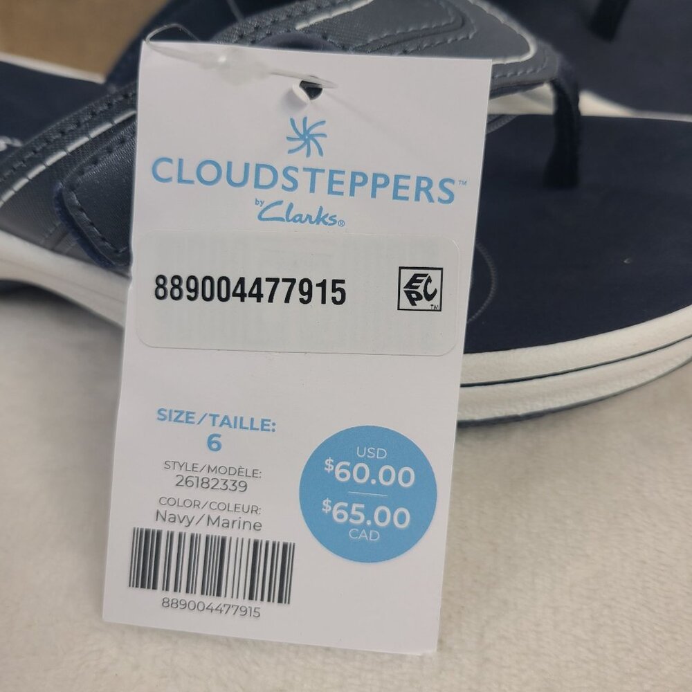 NEW Clarks Cloudsteppers Women's Navy Marine Thong Sandals Size 6 Cushioned Sole - Picture 2 of 7